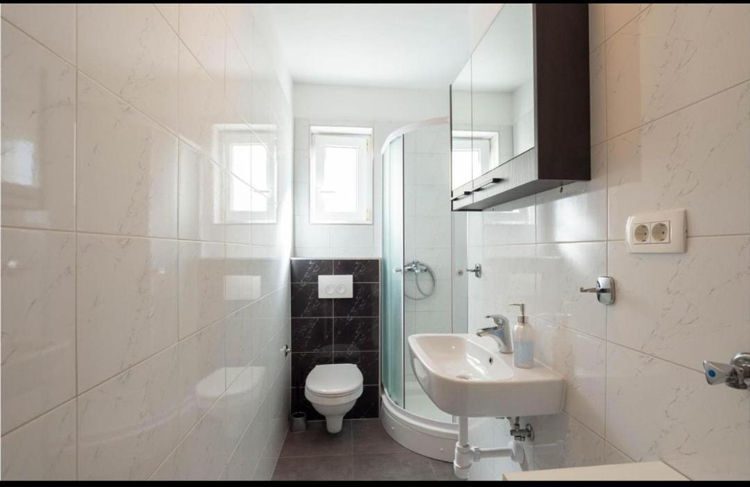 Apartment Nina Podstrana Exteriér fotografie
