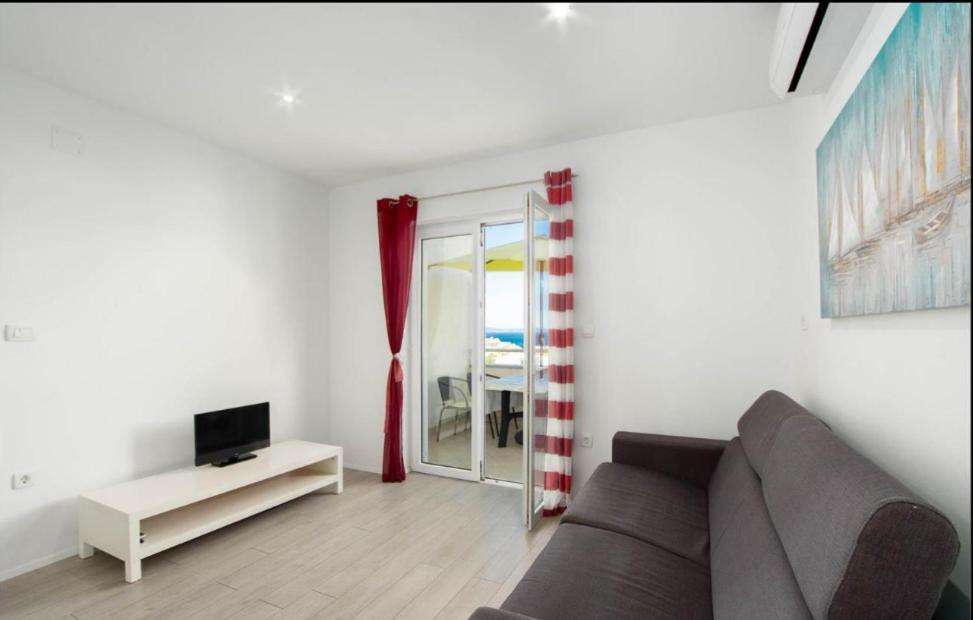 Apartment Nina Podstrana Exteriér fotografie